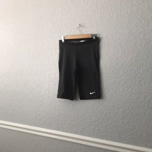 New Nike pro women’s bike shorts size large